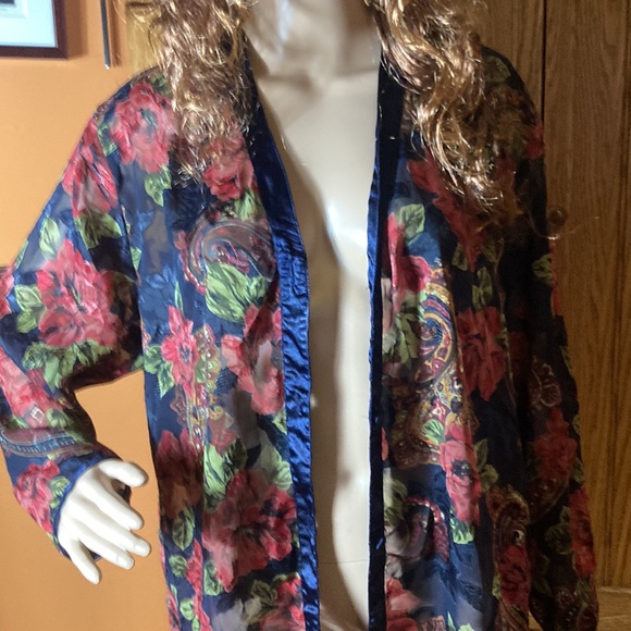 Victorias Secret vtg nightshirt - Picture 8 of 12